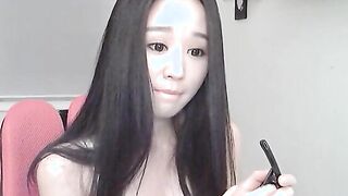 Korea BJ Web Cam 14.05.10.02 01 - BJ shows her skills to the camera