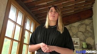 Amateur Beauty Davina loves anal
