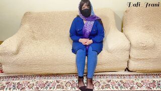 خ-ا-ل-م برای جهیزیه ازم پول گرفته بود گفتم پولمو بده گفت باید به غریبه ها کس بدم تا پولتو بدهم (مکالمه)