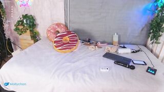 Mollyflwers 562 - Cosplay striptease with big tits and ass