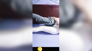 كنت خارجة كنلبس حوايجي و هو يسخن و هبطلي السروال و ضربالي بحوية غزالة